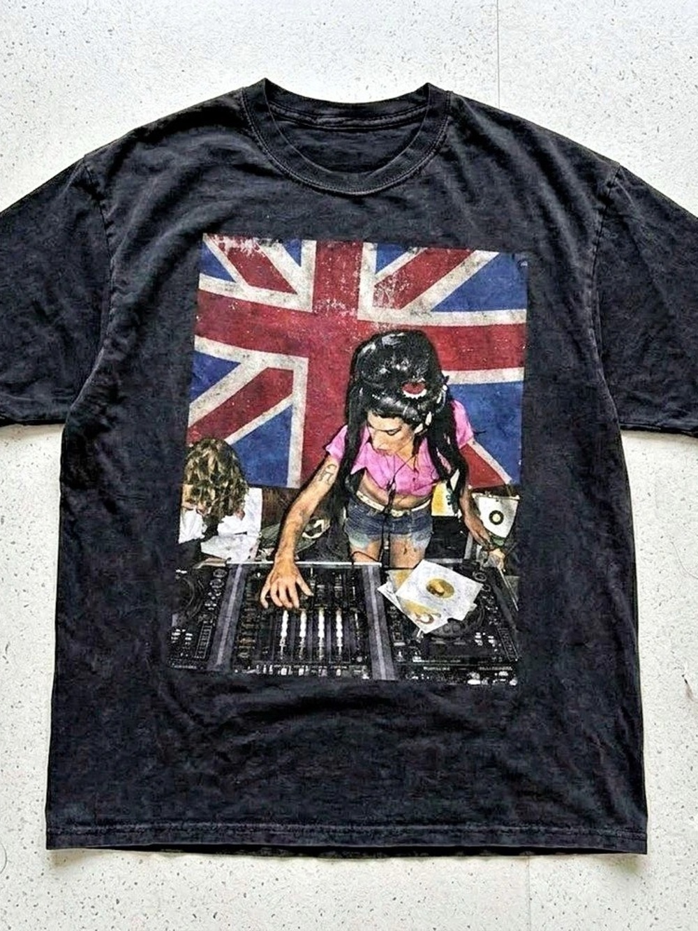 Black shirt, Graphic Short Sleeve T-Shirt in Black